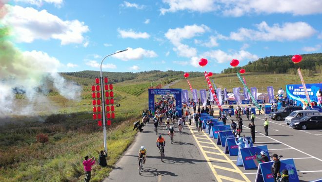 全国铁路迎来“五一”节前出行高峰【6】